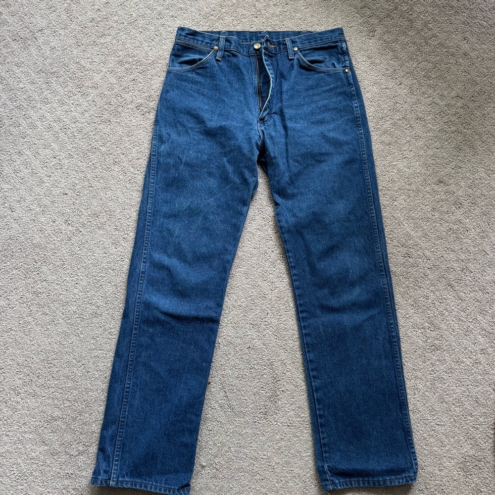 Wrangler Men's Deep Blue Straight Jeans